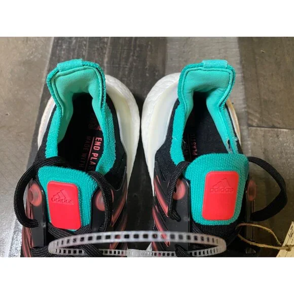 Adidas ULTRABOOST 22 J GIRL Big Kids SIZE 4 Sneaker cblack/turbo/mineus GY4516 - Picture 7 of 14